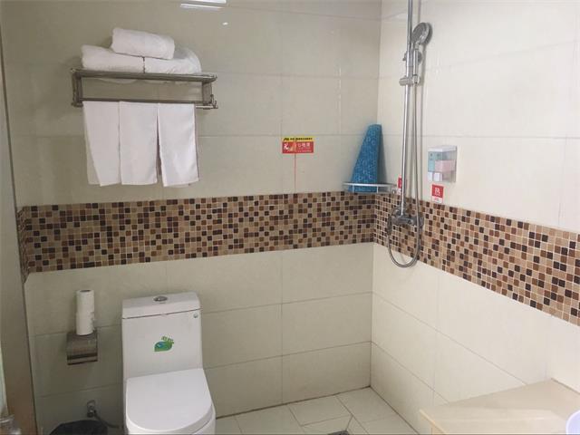 Thank Inn Chain Hotel West Eleven Road Mall 臨沂 エクステリア 写真