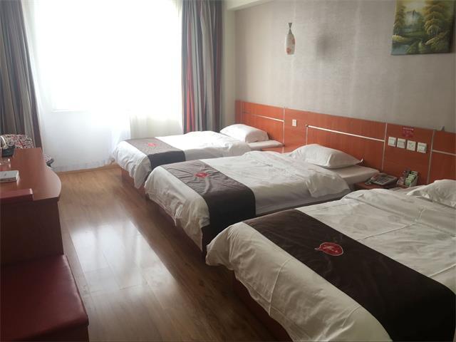 Thank Inn Chain Hotel West Eleven Road Mall 臨沂 エクステリア 写真